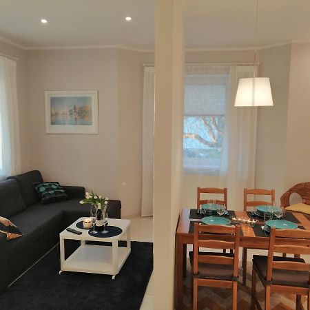 Cicha Przystan - Apartamenty Wyspa Solna Kołobrzeg Exteriör bild